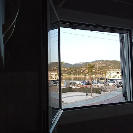 Maistros 1 3* Αργοστόλι