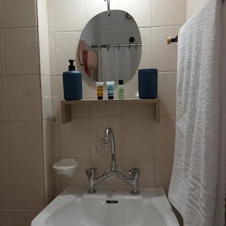 Maistros 1 Bed and Breakfast