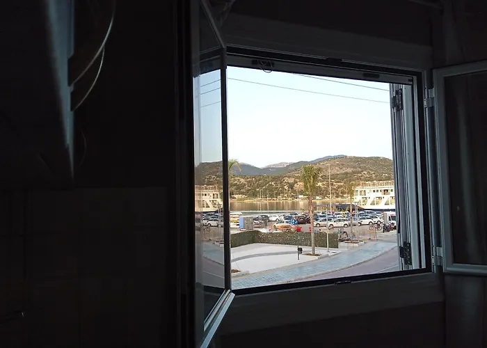 Maistros 1 3* Argostóli